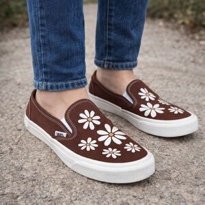 Vans Slip-on Vr3 Sf Painted White Daisies Floral Brown Canvas Skate Sneakers